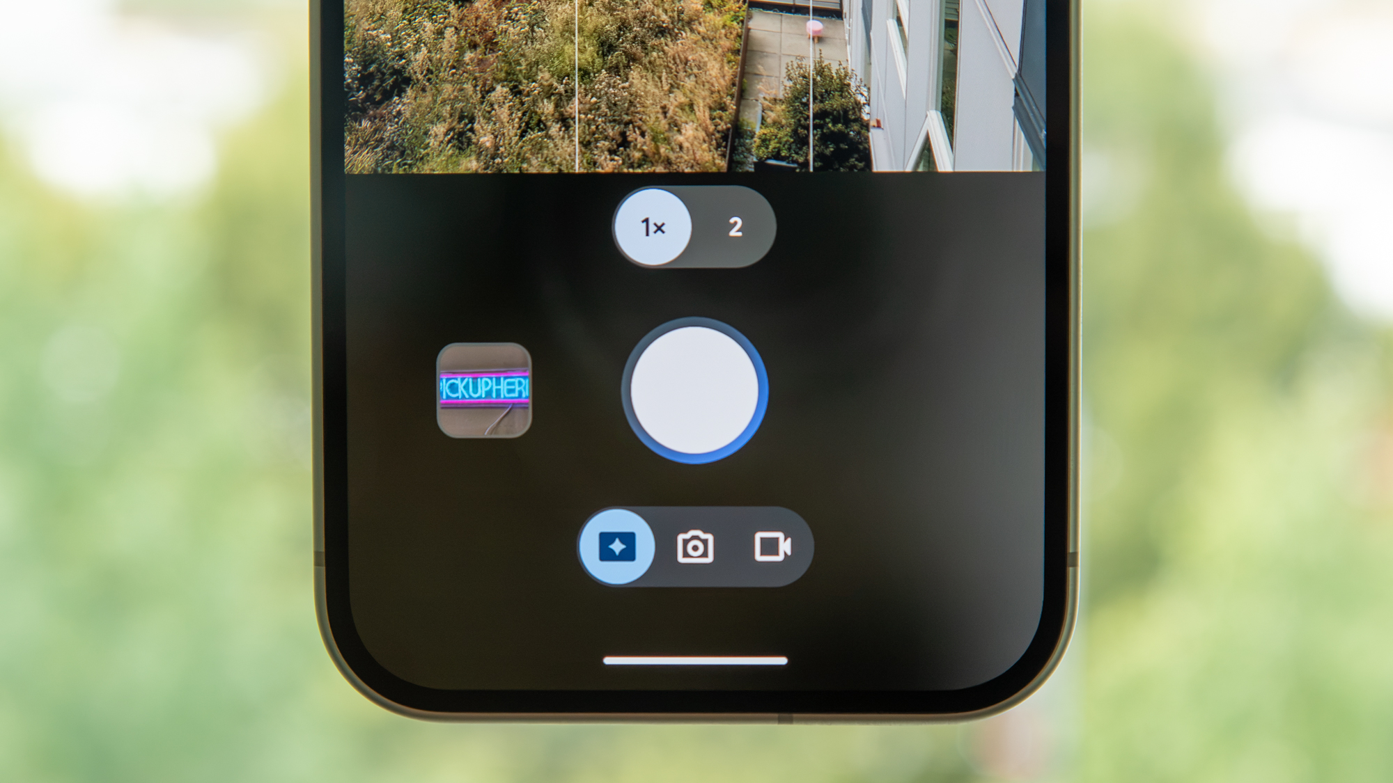 Pixel 11'de Magic Capture düğmesi