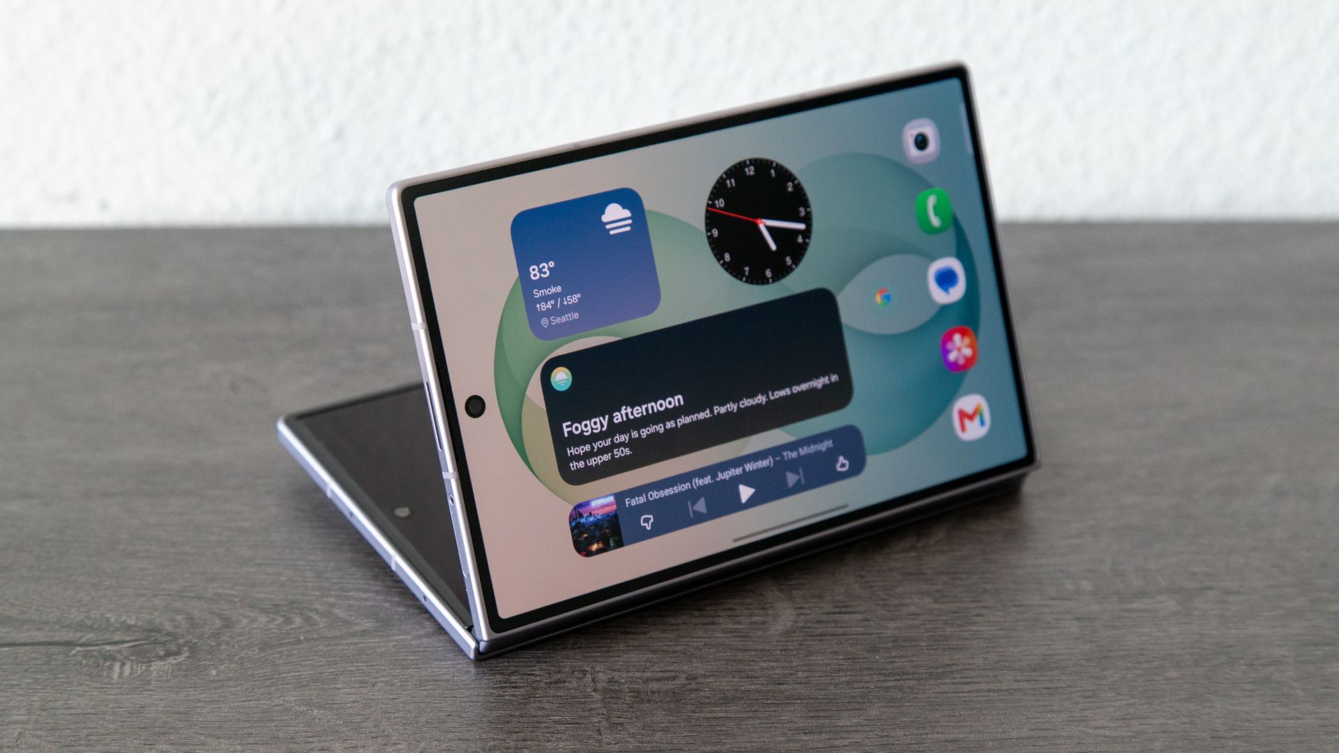 iPhone Duo’nun ardından Galaxy Z Fold 8’in popülerliği daha da arttı